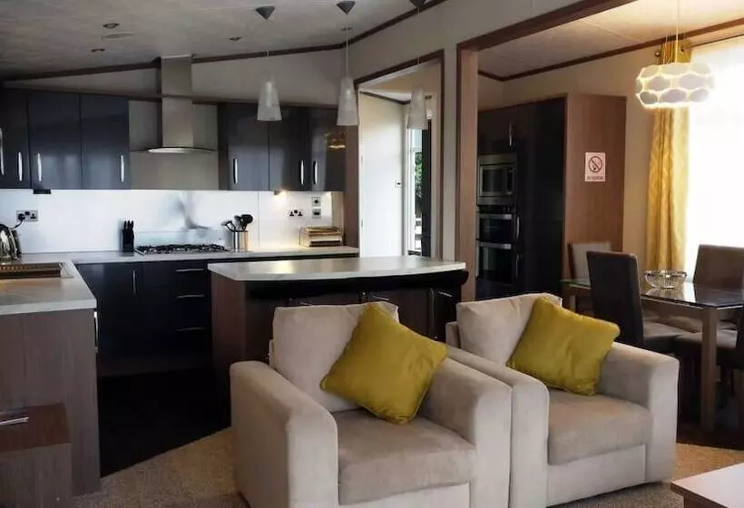 Hotelli Wild Rose Caravan Park