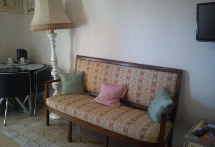 膳宿费 La Carioca