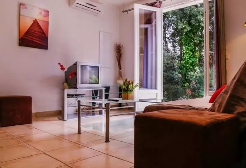 Majatalo Perla Di Macchia