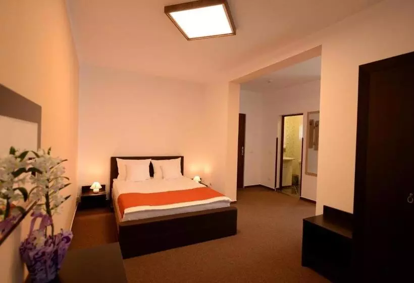 Hotel Vila Călimănel