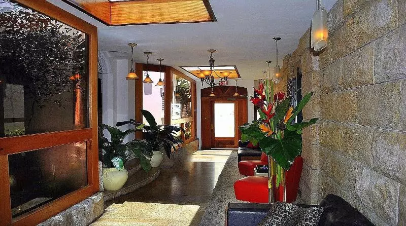 هتل Acacia Boutique