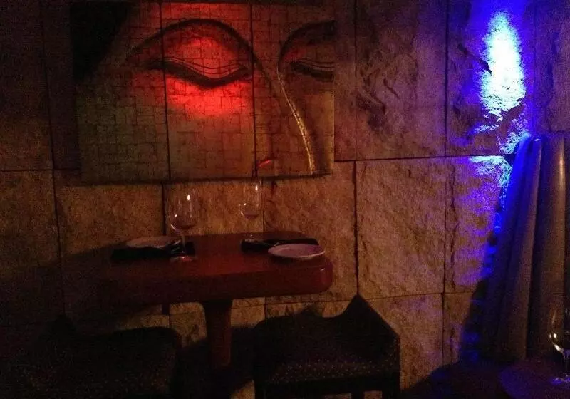 هتل Acacia Boutique