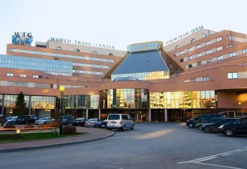 ホテル Atrium Palace