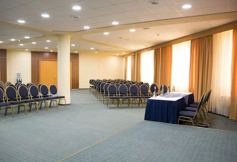 ホテル Atrium Palace