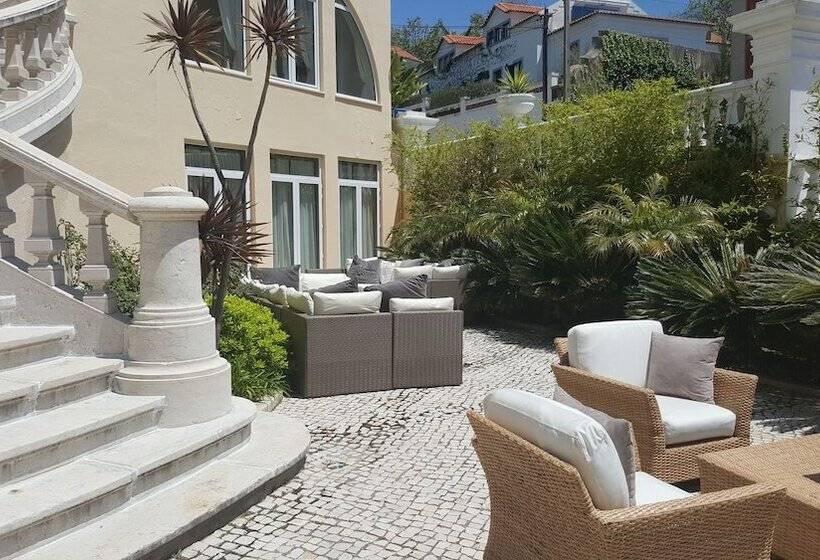 Отель Inglaterra  Charme & Boutique