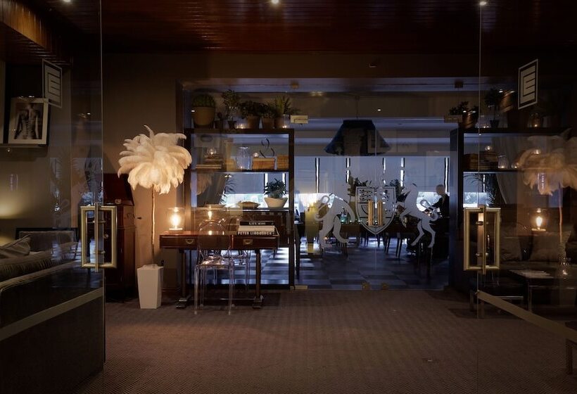 Отель Inglaterra  Charme & Boutique