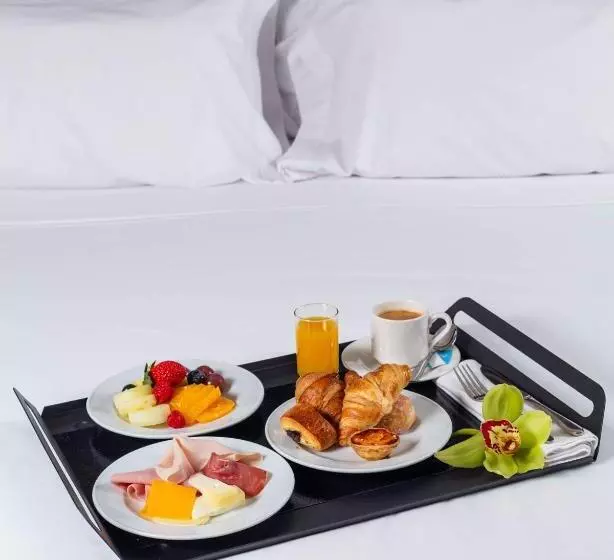 호텔 NH Coimbra Dona Inês