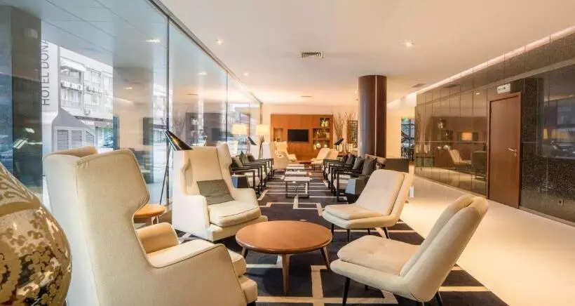 호텔 NH Coimbra Dona Inês