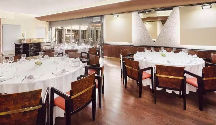 호텔 NH Coimbra Dona Inês