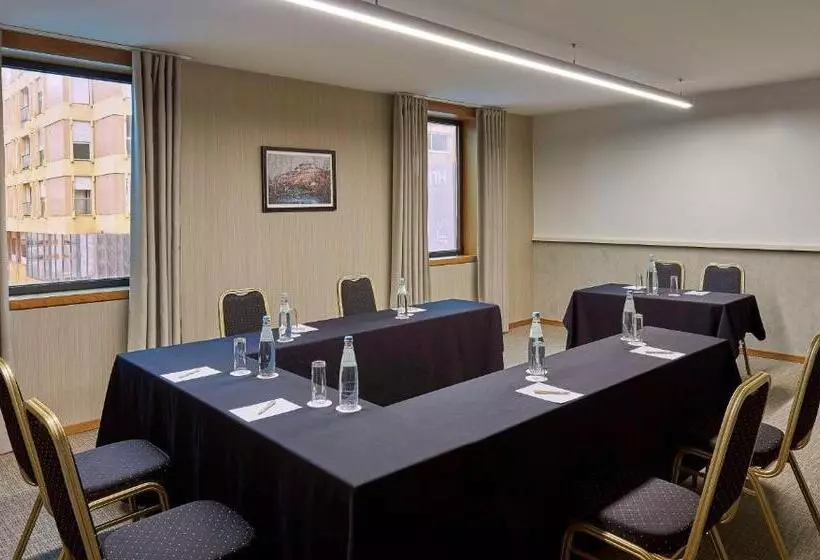 호텔 NH Coimbra Dona Inês