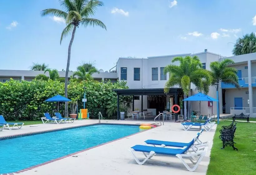 هتل Parador El Faro