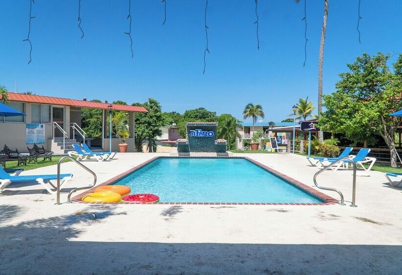 هتل Parador El Faro