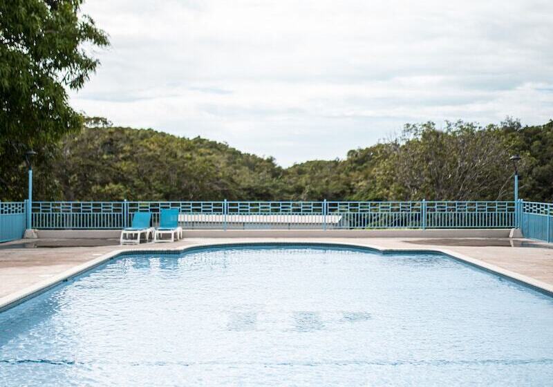 هتل Parador El Faro