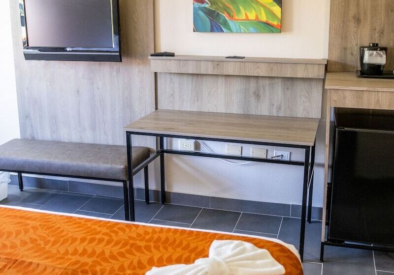 هتل Parador El Faro