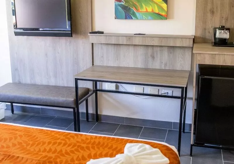 هتل Parador El Faro