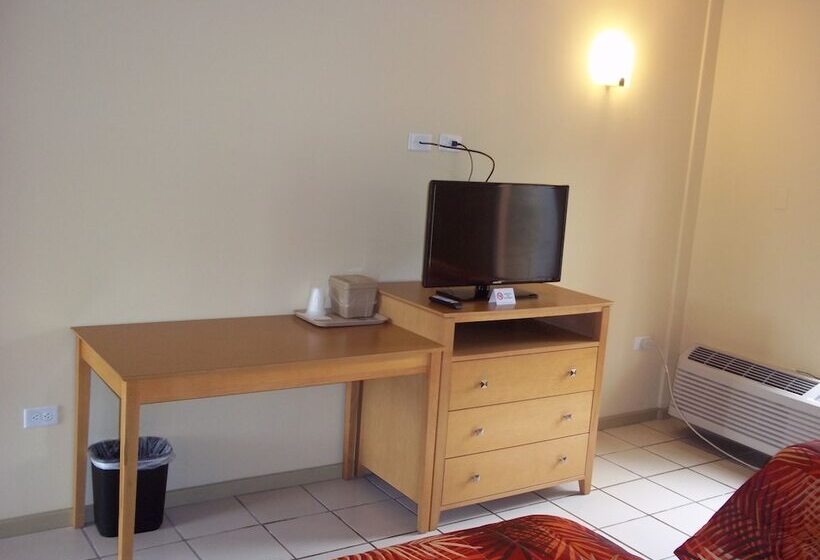 هتل Parador El Faro