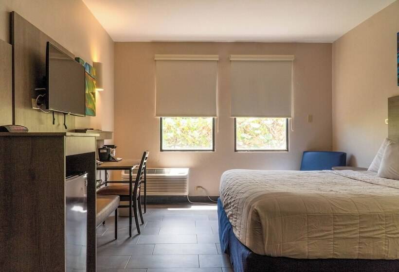 هتل Parador El Faro