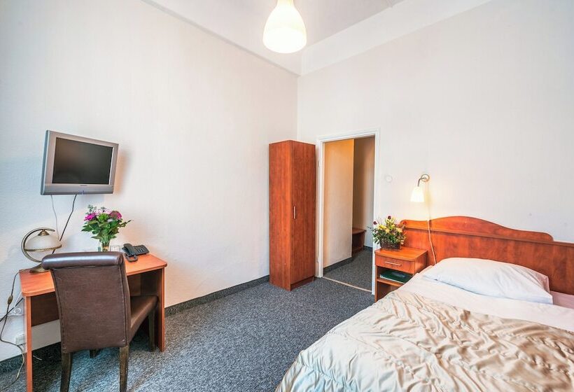 בית מלון כפרי Polonia Centrum