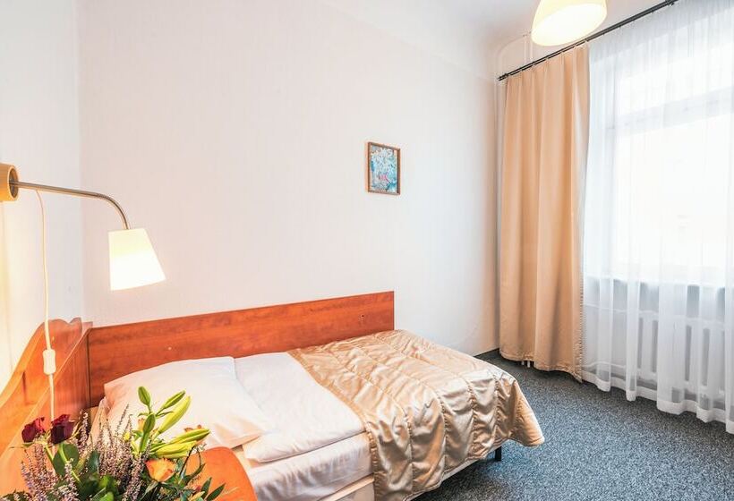 בית מלון כפרי Polonia Centrum