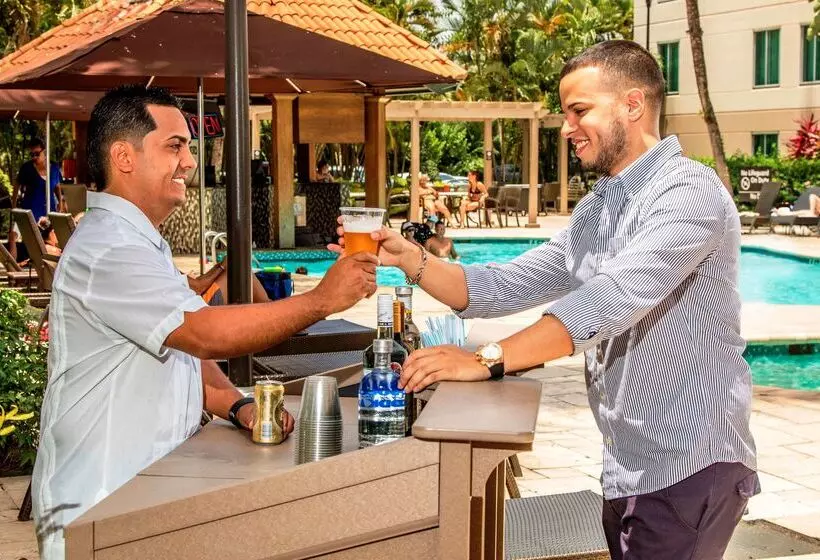 استراحتگاه Hampton Inn & Suites San Juan