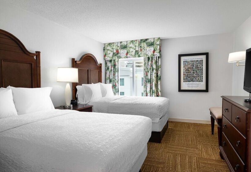 استراحتگاه Hampton Inn & Suites San Juan