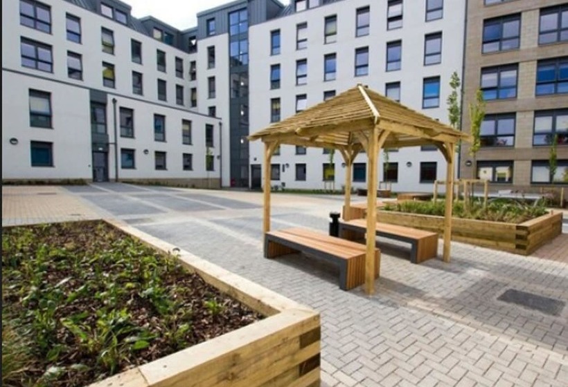 هاستل The Mill House Campus Accommodation