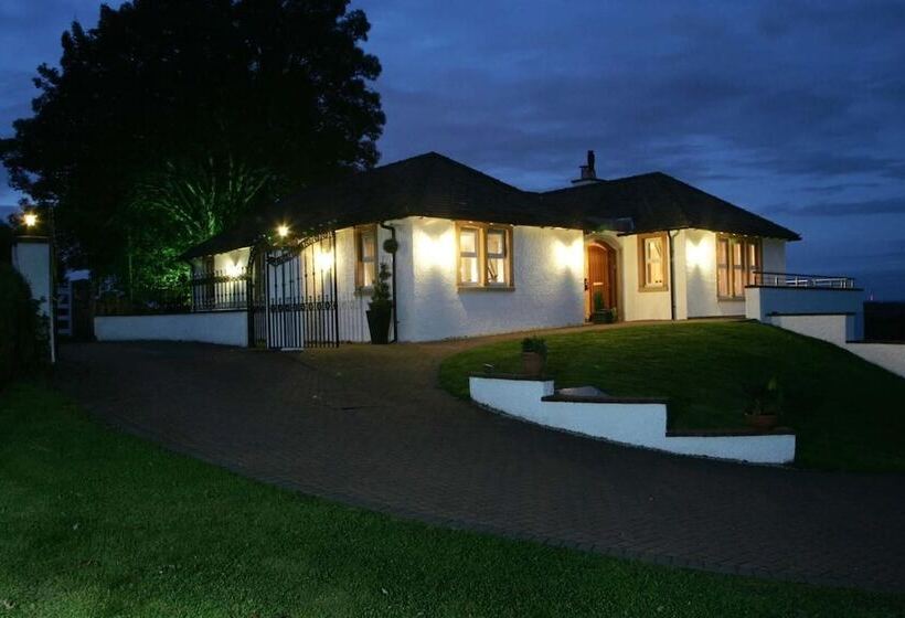 تختخواب و صبحانه Ayrs & Graces