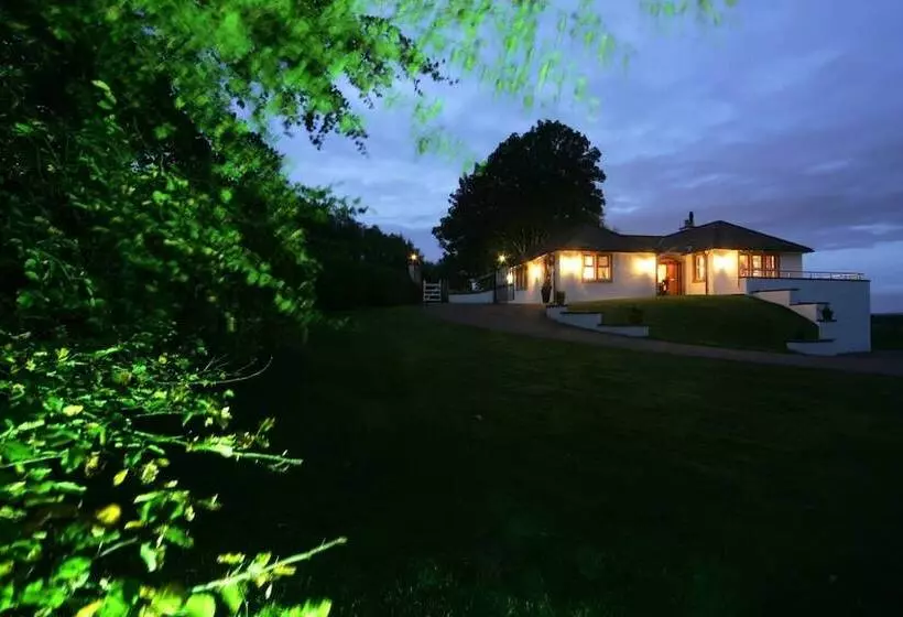 Aamiaismajoitus (B&B) Ayrs & Graces