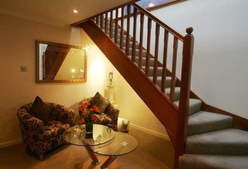 تختخواب و صبحانه Ayrs & Graces