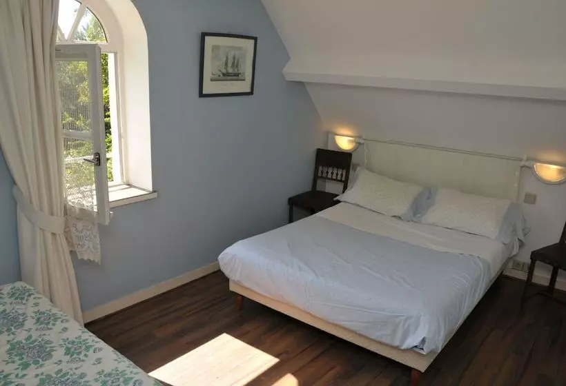 ベッドアンドブレックファースト Chambres D Hôtes Du Manoir De Blanche Roche