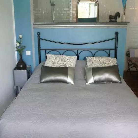 Aamiaismajoitus (B&B) Le Patio Des Mimosas