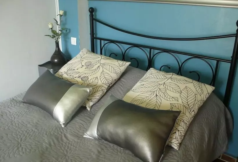 Aamiaismajoitus (B&B) Le Patio Des Mimosas