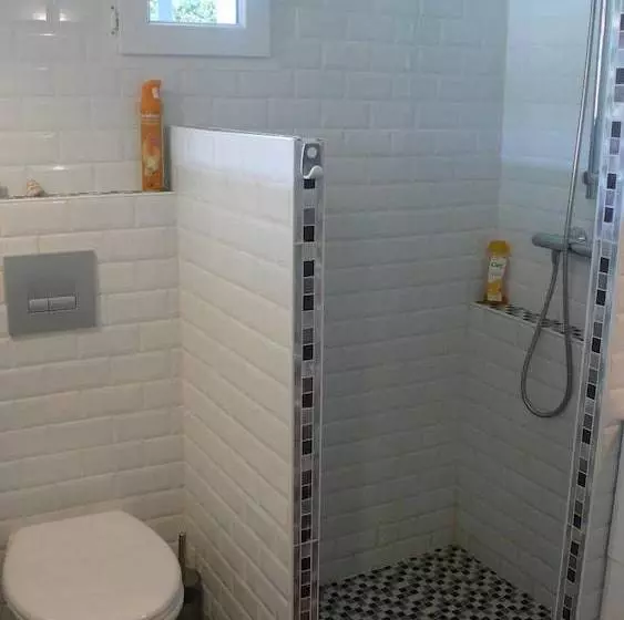 Aamiaismajoitus (B&B) Le Patio Des Mimosas