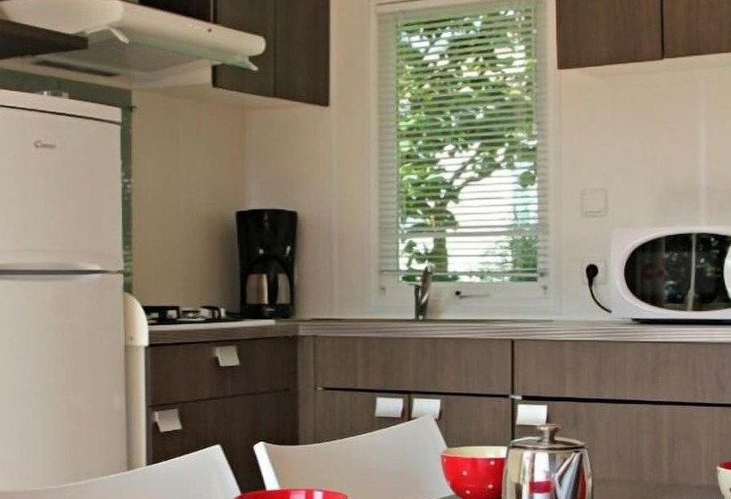 هتل Camping La Ferme De Lann Hoedic