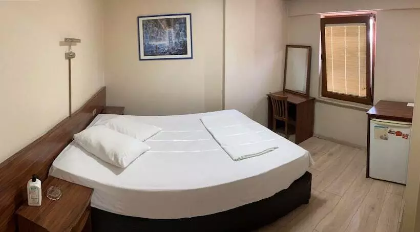 Hotel Cenedag