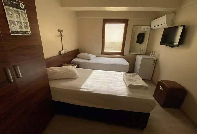 Hotel Cenedag