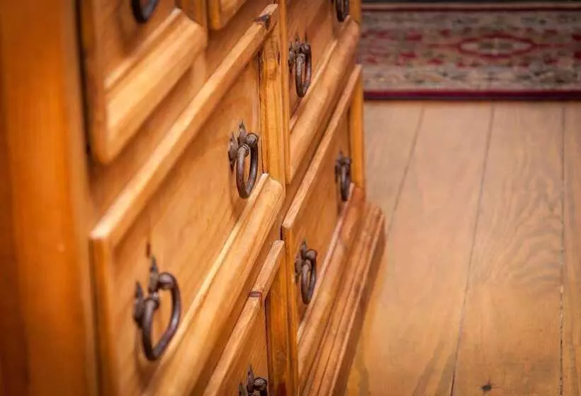 Hotelli Holiday Lodge On Canyon Lake