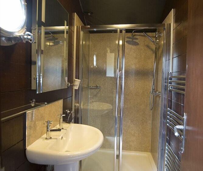 בית מלון כפרי Waterside Holiday Park & Spa