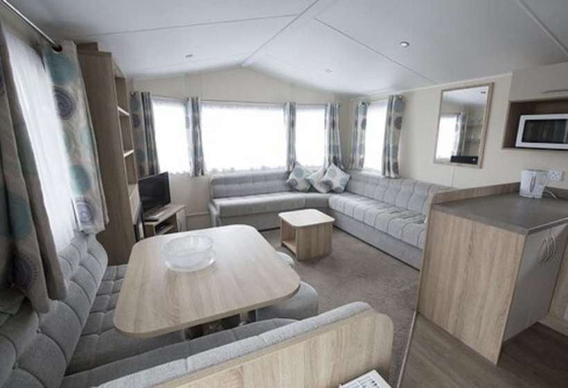 בית מלון כפרי Waterside Holiday Park & Spa