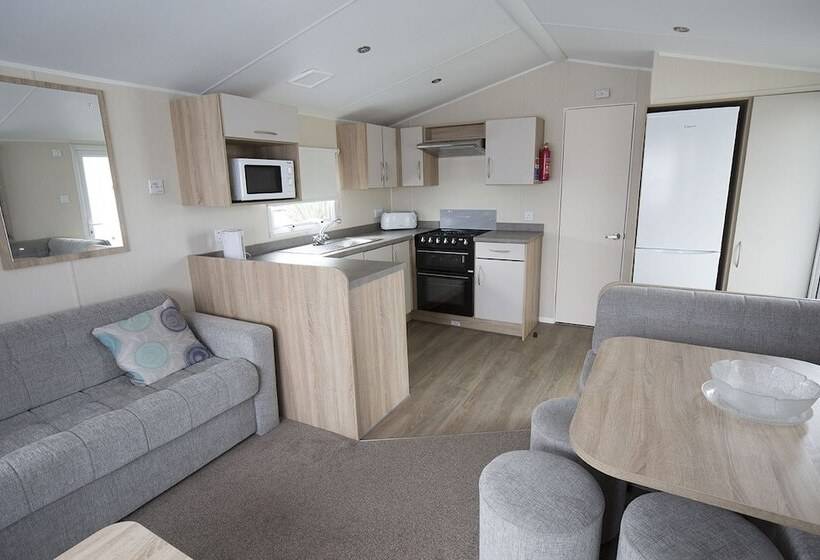 בית מלון כפרי Waterside Holiday Park & Spa