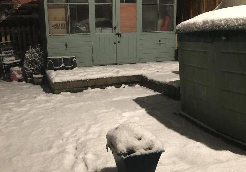 Pensione Ambassador Guest House Bed And Breakfast