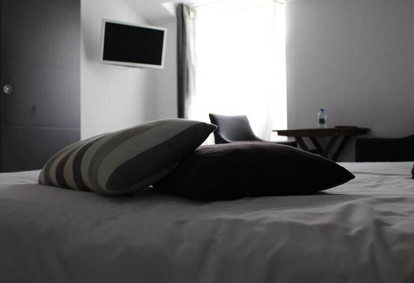 پانسیون Chambre D Hôtes Une Maison En Ville