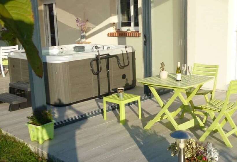 ペンション Chez Sandrine