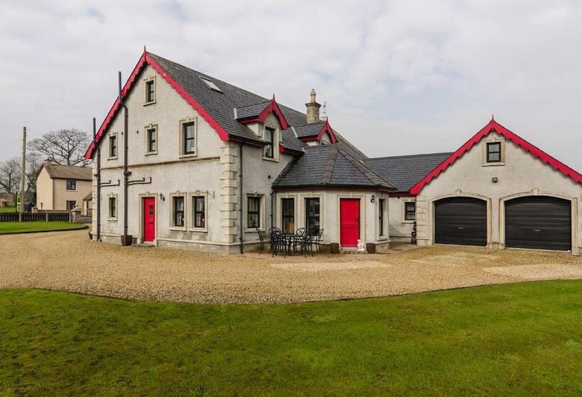 Пансион Kesh Country Manor