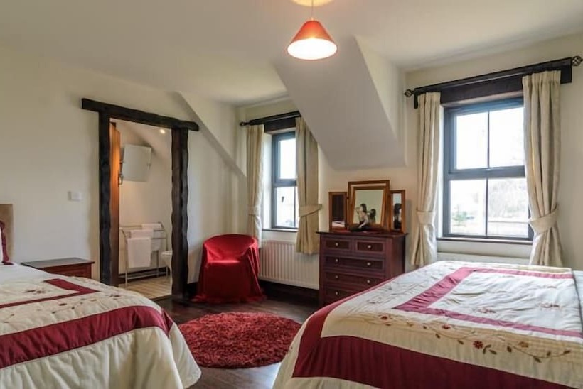 Пансион Kesh Country Manor