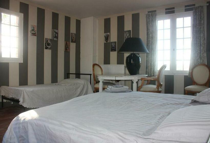 بنسيون Presbytere De Jonquiere