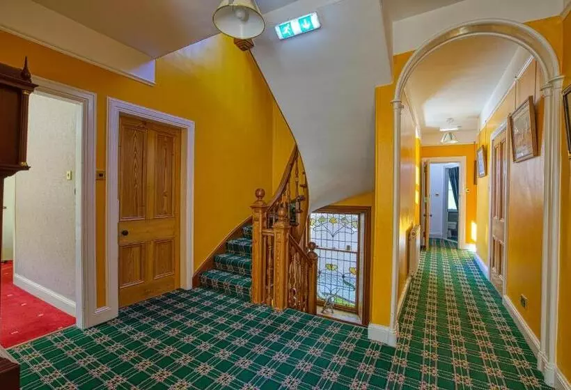 Woodlands Bed And Breakfast