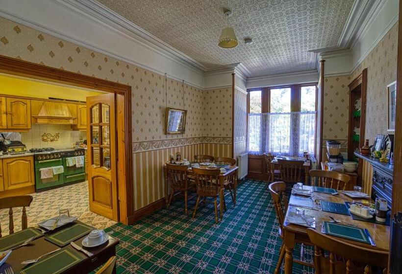 Woodlands Bed And Breakfast