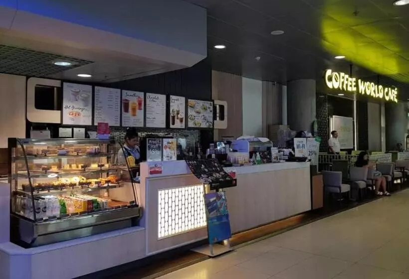 Retkeilymaja Avagard Capsule Hotel   Suvarnabhumi Airport