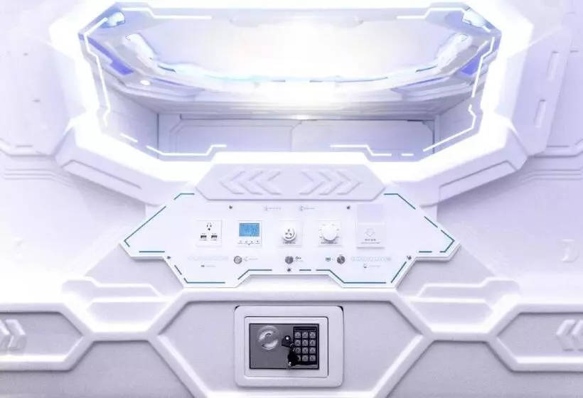 Retkeilymaja Avagard Capsule Hotel   Suvarnabhumi Airport